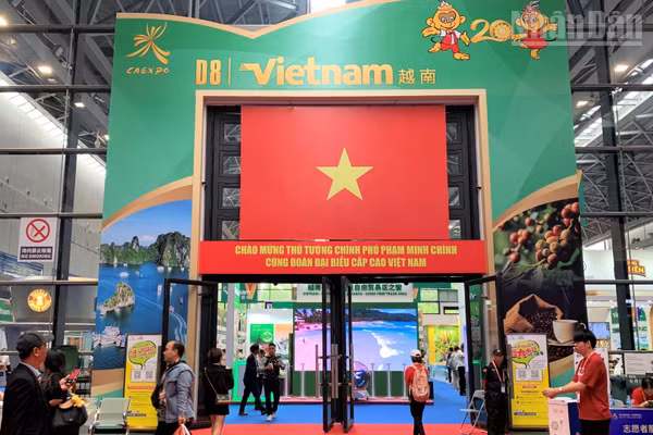 Gian hàng quốc gia Việt Nam tại CAEXPO năm 2023. (Ảnh: HỮU HƯNG)