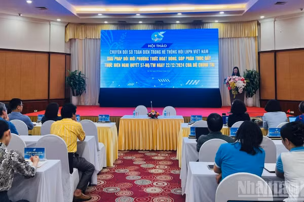 Toàn cảnh buổi hội thảo. 