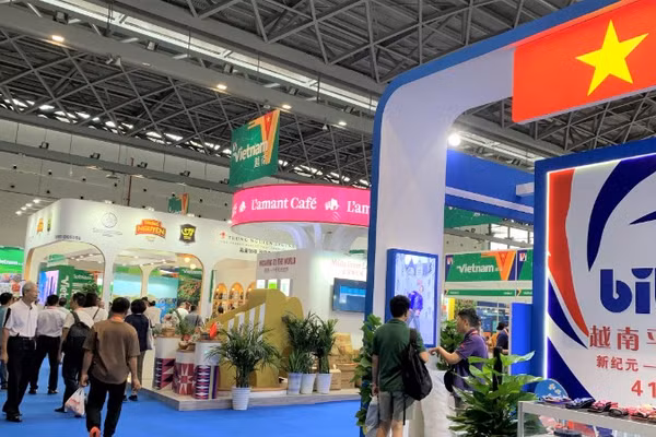 Gian hàng Việt Nam tại một hội chợ lớn ở Trung Quốc (Ảnh minh họa)