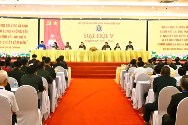 Khai mạc phiên trọng thể Đại hội đại biểu toàn quốc Hội Cựu thanh niên xung phong Việt Nam lần thứ V. (Ảnh: THÁI HƯNG)
