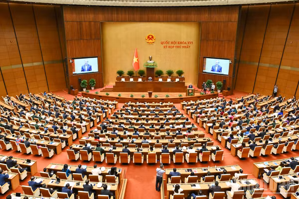 Quang cảnh phiên khai mạc Kỳ họp thứ nhất, Quốc hội khóa XVI.