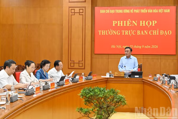 Thường trực Ban Bí thư Trần Cẩm Tú phát biểu tại Phiên họp Thường trực Ban Chỉ đạo Trung ương về phát triển văn hóa Việt Nam.