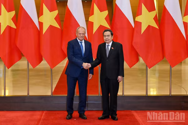 Chủ tịch Quốc hội Trần Thanh Mẫn và Thủ tướng Cộng hòa Ba Lan Donald Tusk.