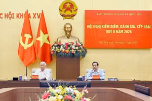 Đồng chí Trần Thanh Mẫn, Ủy viên Bộ Chính trị, Bí thư Đảng ủy Quốc hội, Chủ tịch Quốc hội chủ trì Hội nghị Ban Thường vụ Đảng ủy Quốc hội. (Ảnh: TTXVN)