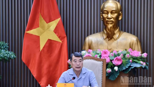 Thủ tướng Chính phủ Lê Minh Hưng chủ trì cuộc họp. (Ảnh: THANH GIANG)