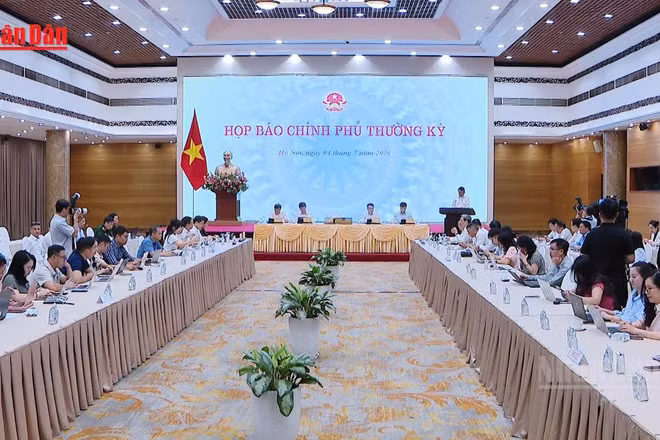 [Video] Bộ Công Thương bảo đảm cung ứng điện dù nhu cầu tiêu thụ liên tiếp lập kỷ lục