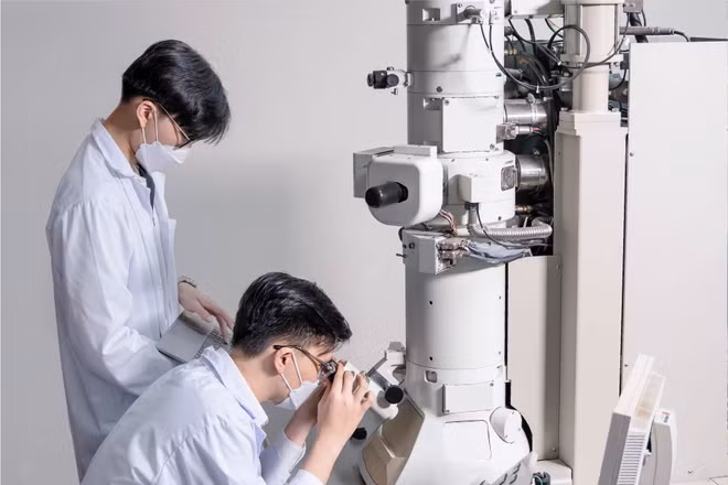Cần thu hút và giữ chân những tổng công trình sư, chuyên gia, nhà khoa học đủ năng lực đảm nhận các nhiệm vụ công nghệ chiến lược. (Ảnh: Bộ Khoa học và Công nghệ)