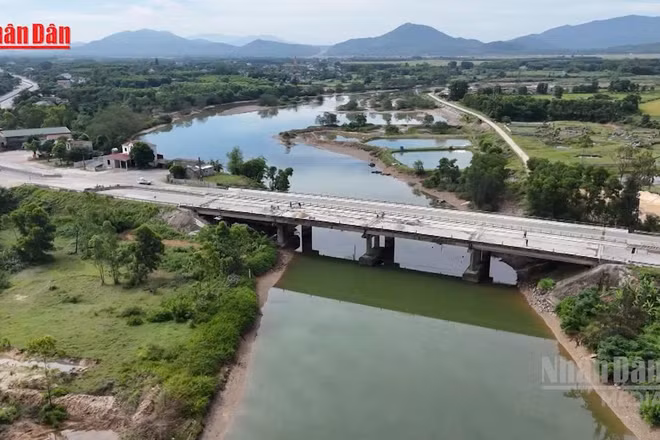 [Video] Đề xuất chi gần 10.000 tỷ đồng mở rộng Quốc lộ 1A từ Hà Tĩnh đến Huế