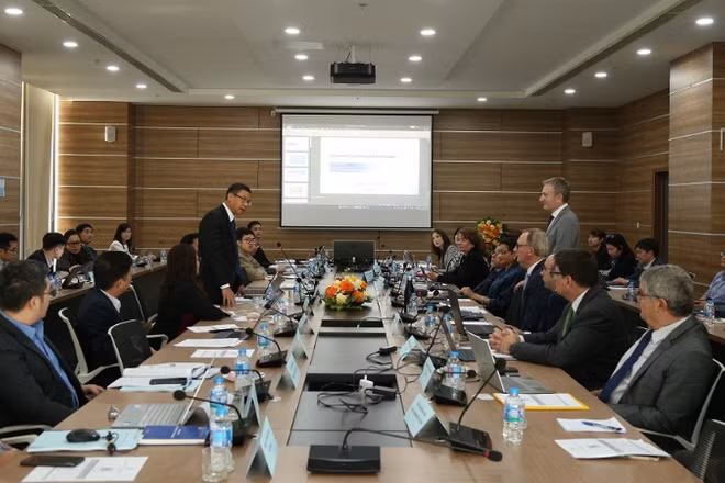 Quang cảnh buổi làm việc về việc Đánh giá tích hợp cơ sở hạ tầng điện hạt nhân quốc gia (INIR Mission).