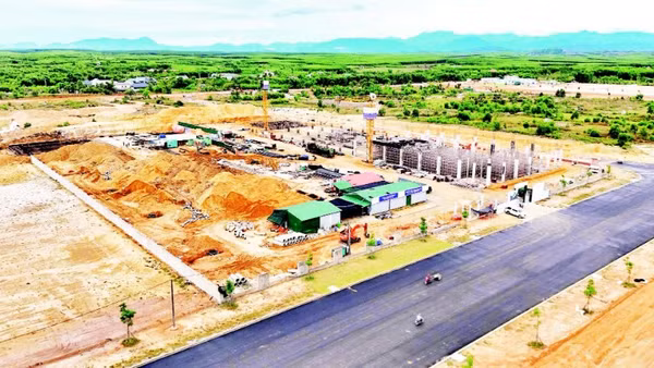 Mặt bằng Khu công nghiệp QTIP ở xã Diên Sanh, phía nam tỉnh Quảng Trị được chuẩn bị tốt để mời gọi doanh nghiệp đến đầu tư.