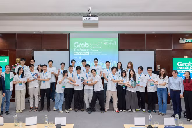 Ba giải pháp công nghệ xuất sắc nhất giành giải.