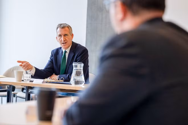Tân Bộ trưởng Quốc phòng Anh Dan Jarvis. (Ảnh: Twitter cá nhân)