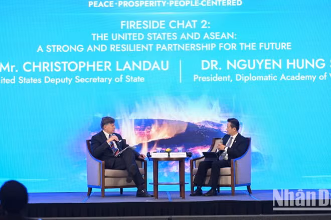 Thứ trưởng Christopher Landau khẳng định cam kết của Hoa Kỳ đối với mối quan hệ song phương với Việt Nam nói riêng và khu vực ASEAN nói chung.