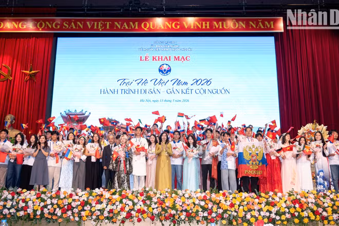 "Hành trình di sản, gắn kết cội nguồn" đưa hơn 100 đại biểu trẻ về các tỉnh miền trung và hứa hẹn những kỷ niệm khó quên trên mảnh đất quê hương.