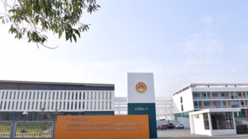 Trường trung học phổ thông chuyên Tuyên Quang.