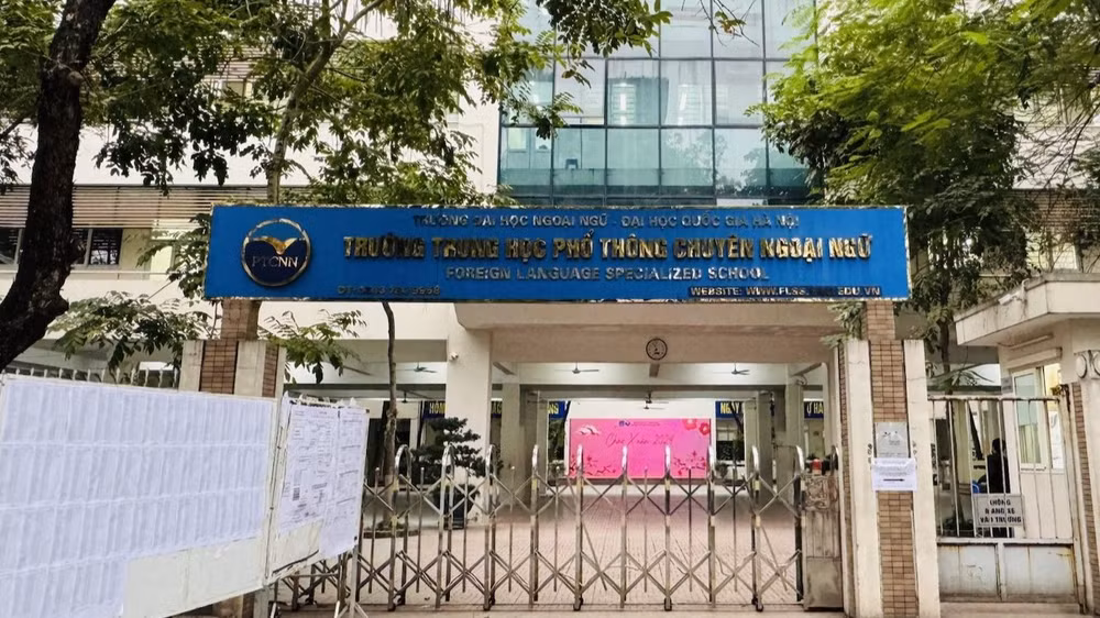 Trường trung học phổ thông chuyên Ngoại ngữ