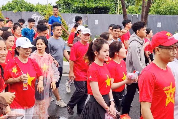 Ngày mai, 30/8, chương trình đi bộ “Cùng Việt Nam tiến bước” ở cấp tỉnh An Giang sẽ được tổ chức tại Khu TM5, đường Tôn Đức Thắng, phường Rạch Giá (Khu đô thị Phú Cường). (Ảnh: QUỐC TRINH)