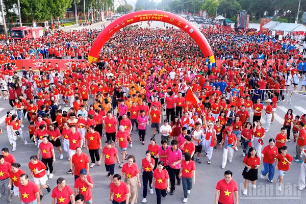 Tại Lạng Sơn đã có khoảng 7.000 người tham gia chương trình. (Ảnh: Hoàng Thơ)