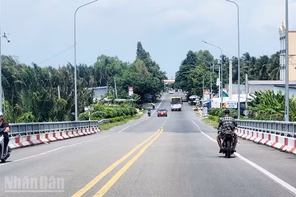 Hội đồng nhân dân tỉnh An Giang tán thành chủ trương thành lập phường An Biên. (Ảnh: QUỐC TRINH)