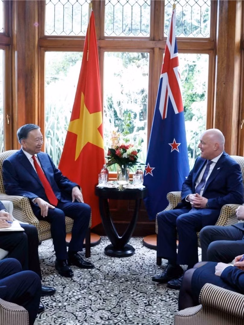 Tổng Bí thư, Chủ tịch nước Tô Lâm gặp hẹp Thủ tướng New Zealand Christopher Luxon. (Ảnh: Thống Nhất/TTXVN)