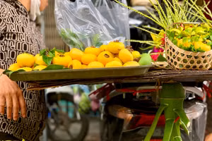 Bản sắc Kẻ Chợ hiển hiện ở từng ngõ phố Thăng Long - Hà Nội.