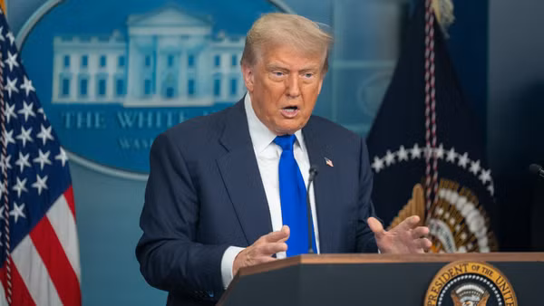 Tổng thống Mỹ Donald Trump trong cuộc họp báo tại Nhà Trắng. (Ảnh: THX/TTXVN)