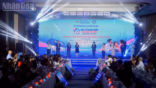 Ra mắt dự án chăm sóc sức khỏe cộng đồng qua dự án "Bác sĩ ngay đây, An tâm từ đây". (Ảnh: KHANG ANH)