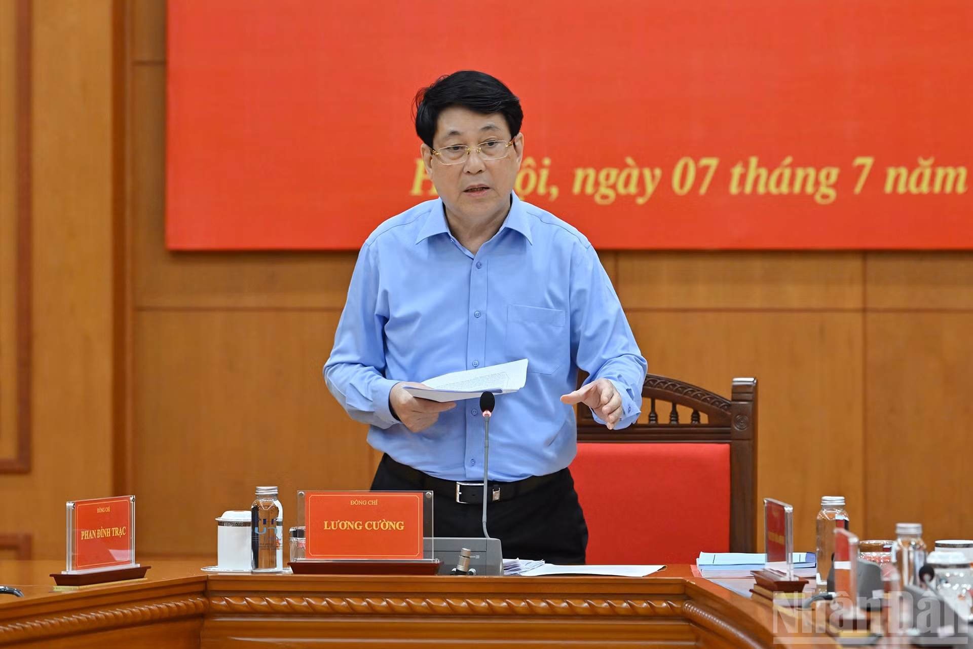 ndo_br_7-723.jpg