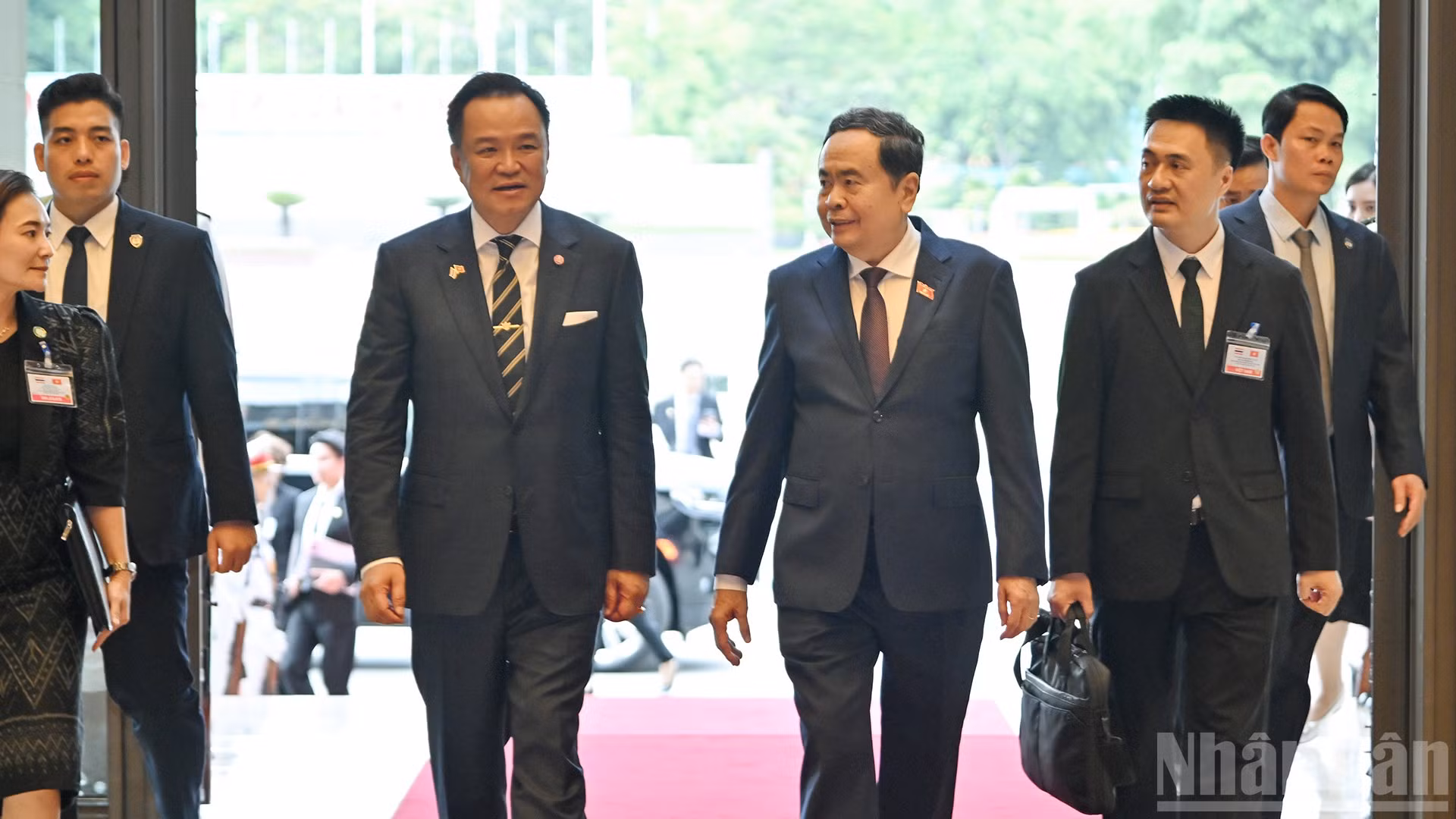 Chủ tịch Quốc hội Trần Thanh Mẫn và Thủ tướng Thái Lan Anutin Charnvirakul.