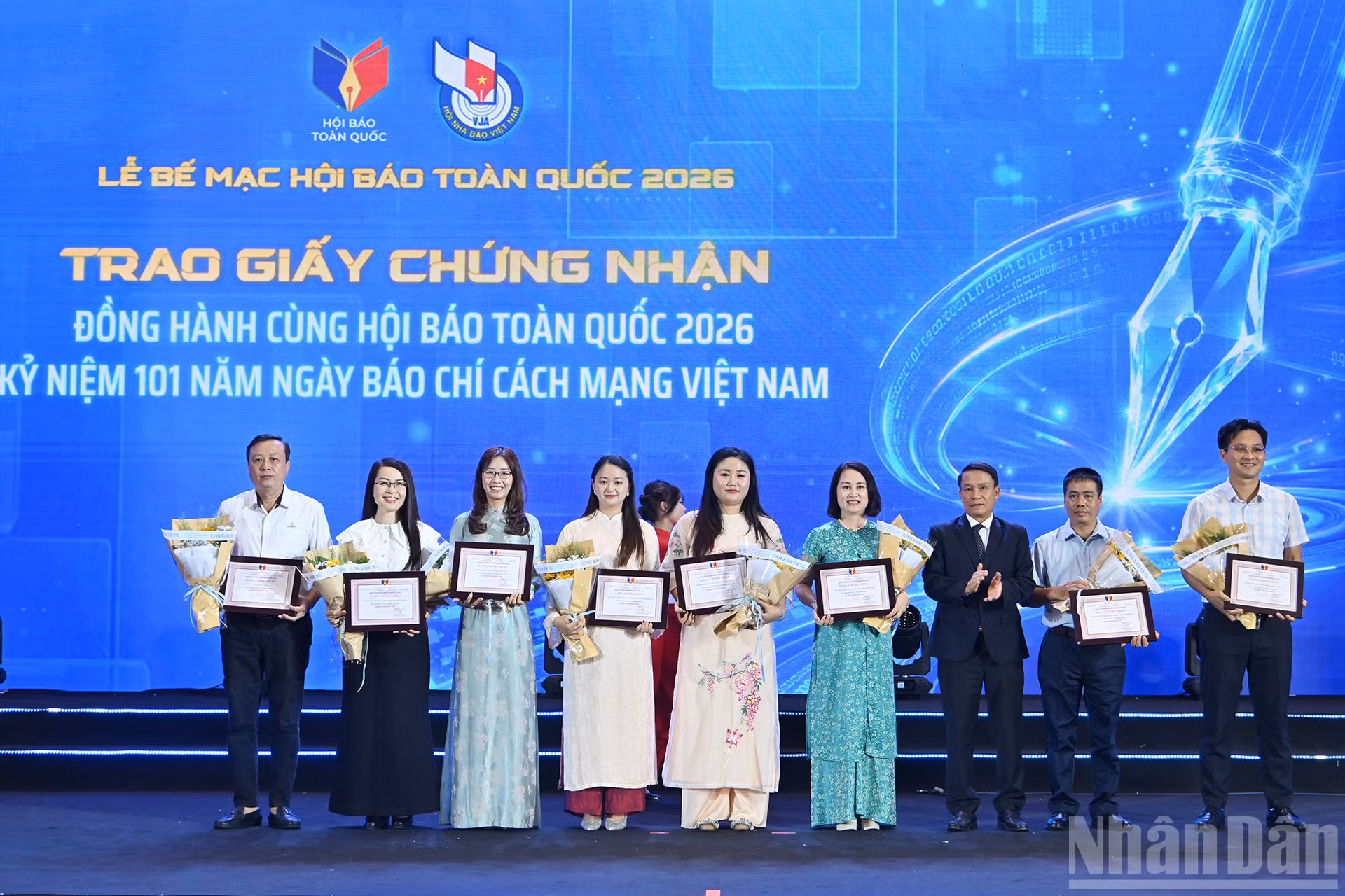 ndo_br_12-9599.jpg