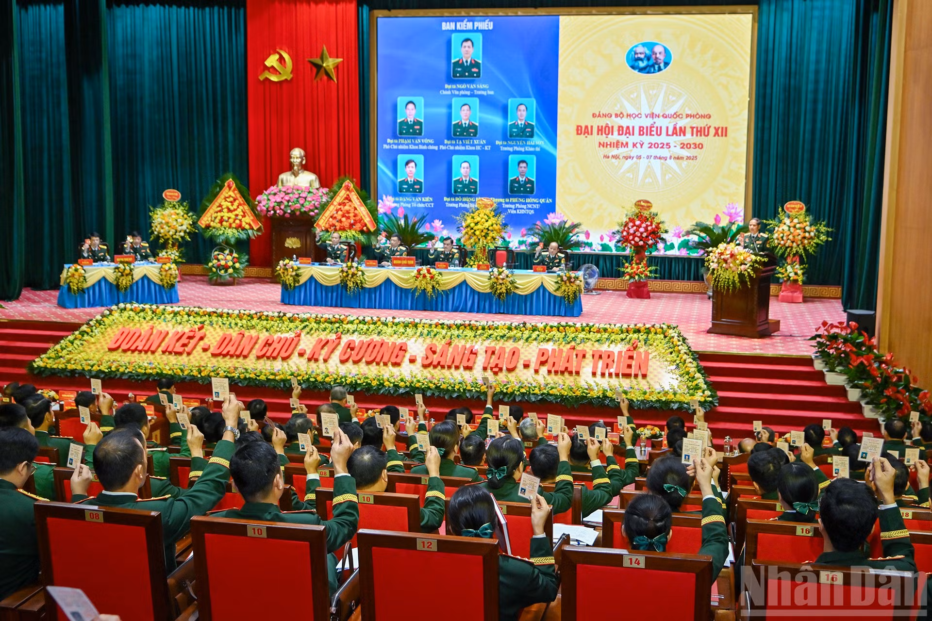 ndo_br_chi-5168.jpg