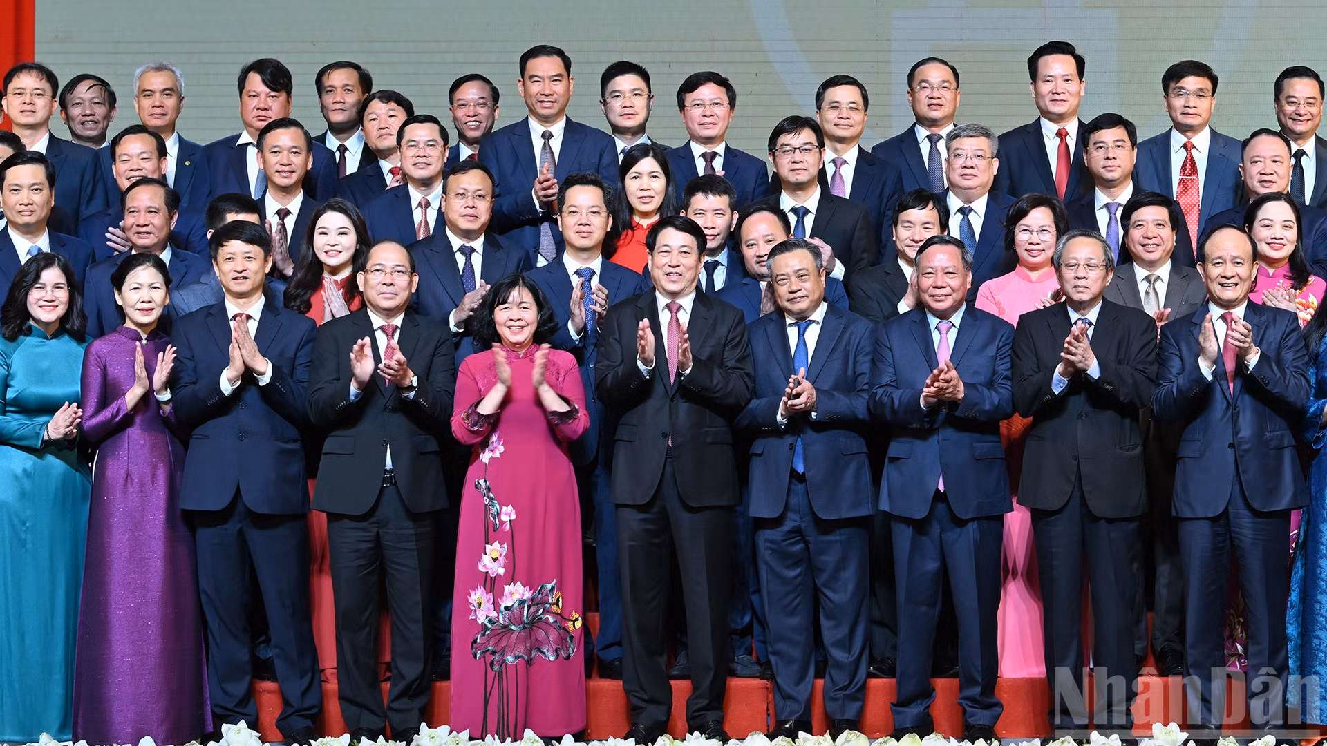 Chủ tịch nước Lương Cường và các đại biểu buổi lễ.