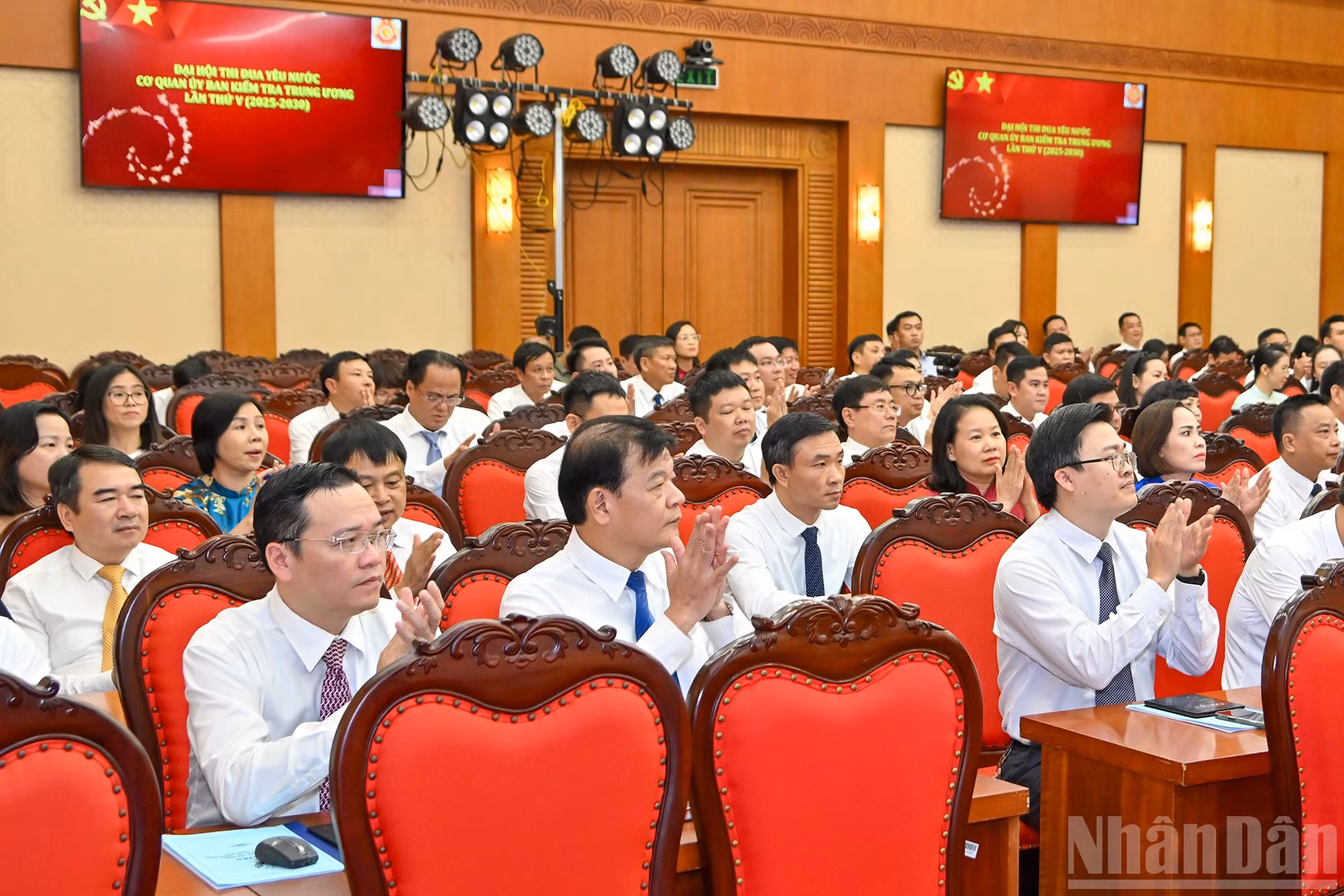 ndo_br_3-8256.jpg