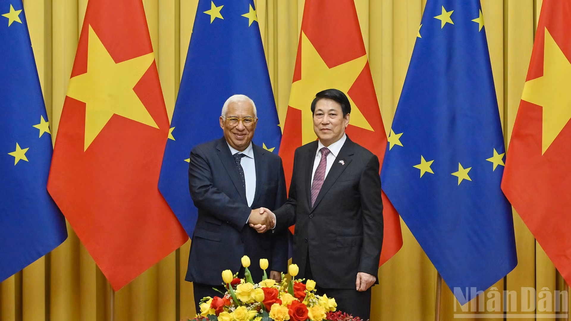Chủ tịch nước Lương Cường và Chủ tịch Hội đồng châu Âu Antonio Costa.