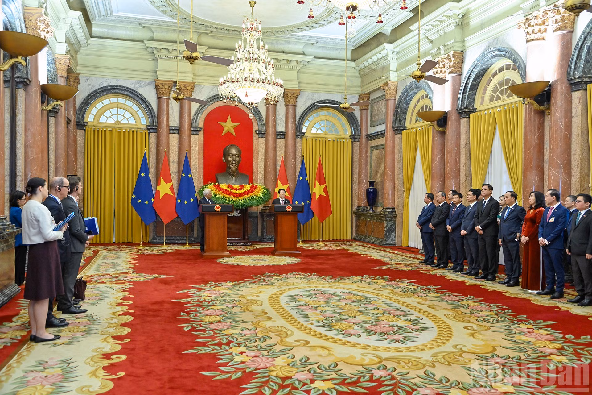 ndo_br_11-6290.jpg