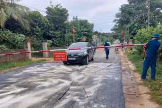 Các chốt kiểm soát được lập để ngăn dịch lây lan.