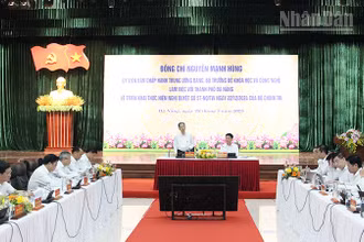 Đoàn công tác Bộ Khoa học và Công nghệ làm việc với thành phố Đà Nẵng.
