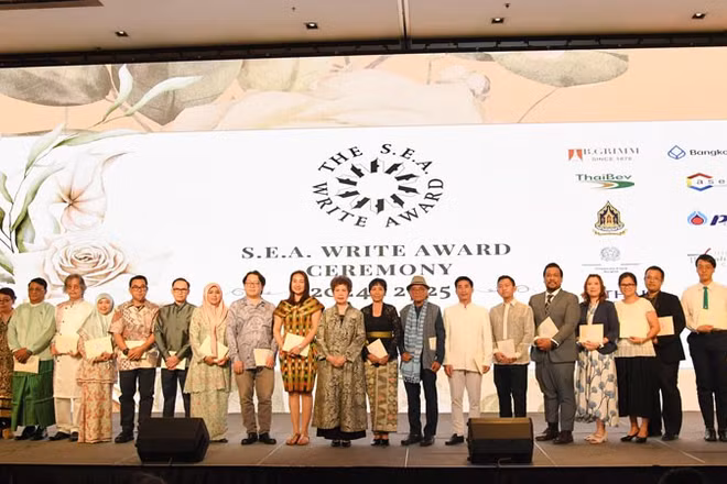 Các cá nhân được trao Giải thưởng Văn học ASEAN năm 2024-2025 và Giải thưởng Phê bình văn học ASEAN.