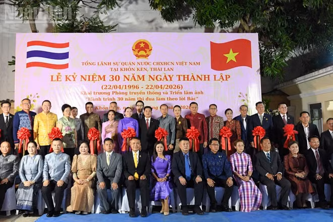 Lễ kỷ niệm 30 năm Ngày thành lập Tổng Lãnh sự quán Việt Nam tại Khon Kaen, Thái Lan. (Ảnh: XUÂN SƠN)