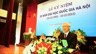 Tổng Bí thư Nguyễn Phú Trọng phát biểu tại buổi lễ kỷ niệm 20 năm thành lập ĐHQGHN (1993-2013), ngày 9/12/2013.