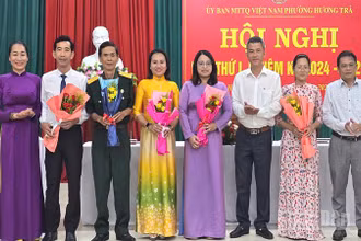 Ban Thường trực Ủy ban Mặt trận Tổ quốc Việt Nam phường Hương Trà nhiệm kỳ 2024-2029 ra mắt.