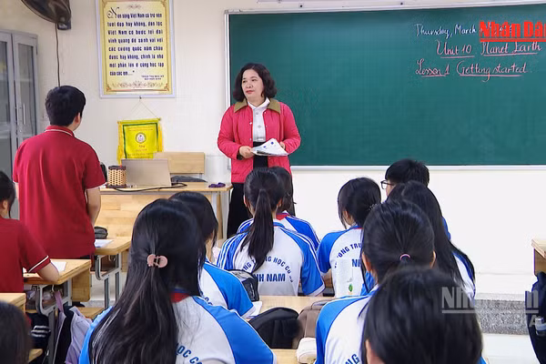 [Video] Hà Nội bãi bỏ hai văn bản về dạy thêm, học thêm 