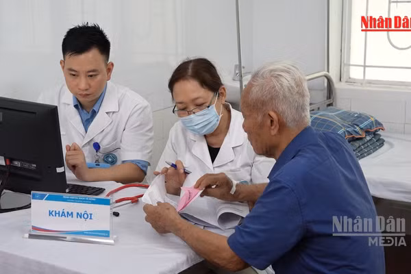 [Video] Để người làm nghề y yên tâm cống hiến