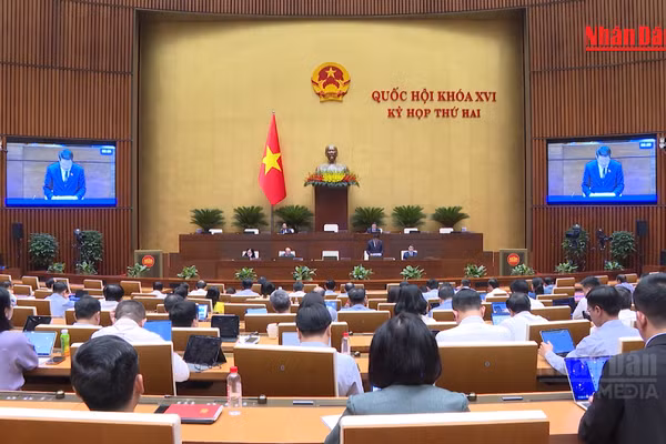 [Video] Quốc hội thảo luận về dự thảo Bộ luật Tố tụng hình sự (sửa đổi)