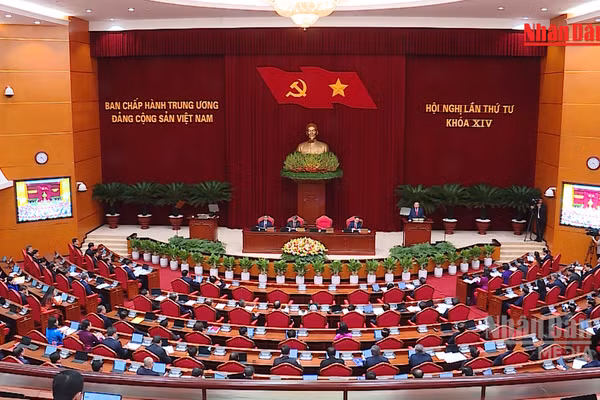 [Video] Khai mạc Hội nghị lần thứ tư Ban Chấp hành Trung ương Đảng khóa XIV