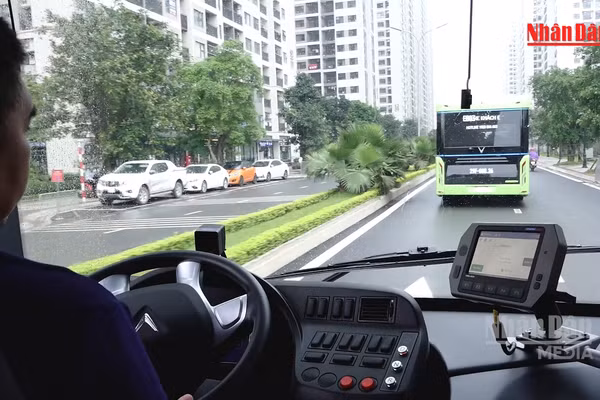 [Video] Phát triển xe buýt điện, hướng tới giao thông xanh Thủ đô
