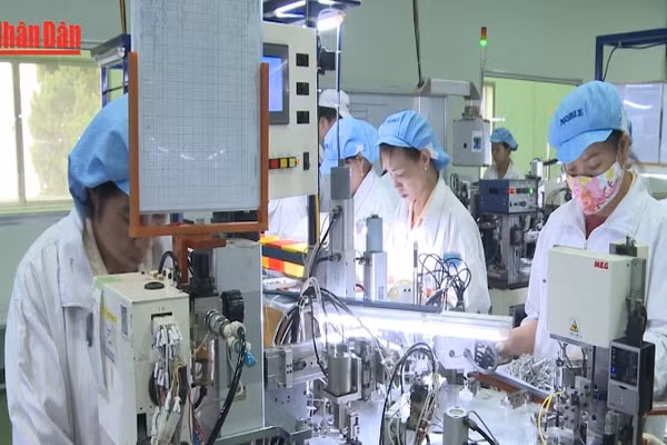 [Video] Phấn đấu đến năm 2030, có 1-3 doanh nghiệp nhà nước vào nhóm 500 doanh nghiệp lớn nhất thế giới