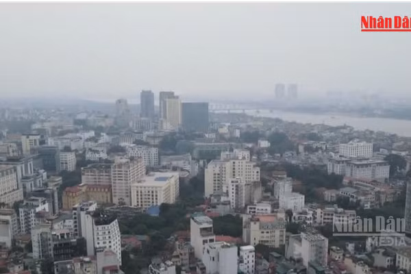 [Video] Miền Bắc sắp đón không khí lạnh đầu mùa, miền Trung mưa vừa, mưa to