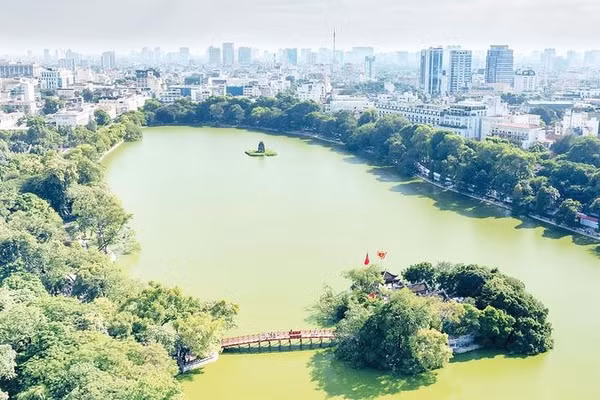 Hồ Hoàn Kiếm, Hà Nội (Ảnh ĐĂNG QUANG)