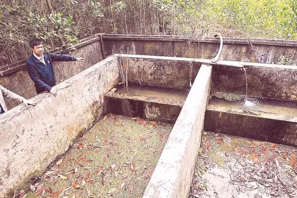 Công trình cấp nước sạch nông thôn “phơi mưa, phơi nắng” tại xã Dũng Tiến.